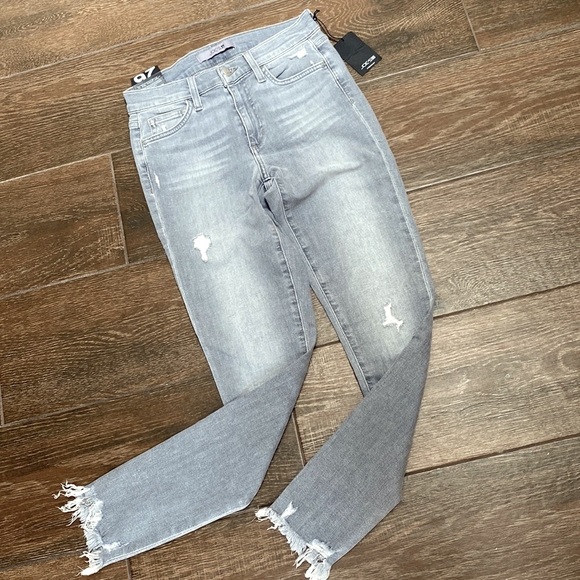 Joe's Jeans Denim - NWT Joe’s Jeans Distressed Grey with Stretch - size 26